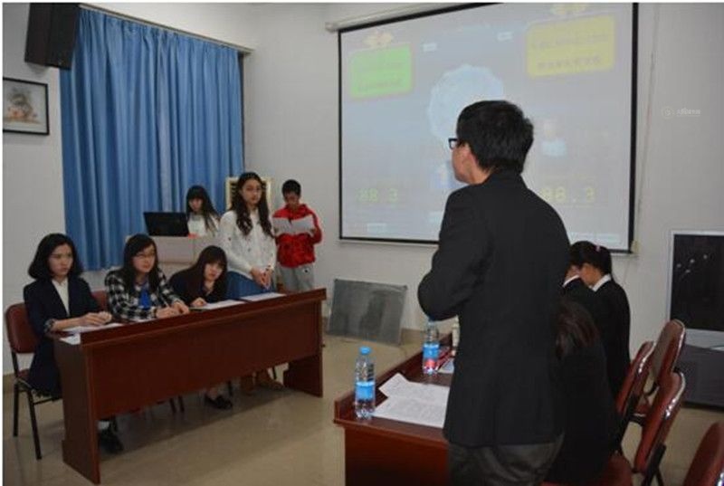 我院辩论队参加“太阳城之春”第十五届校级辩论赛复赛